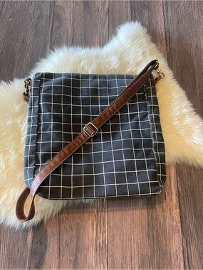 Maika Crossbody Bag ~ Belvedere